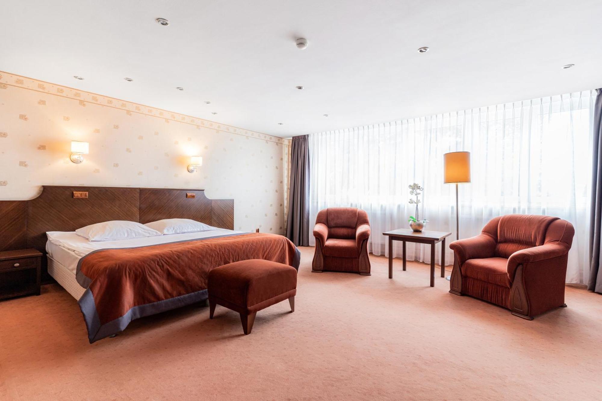 Hotel Alf Краків Екстер'єр фото