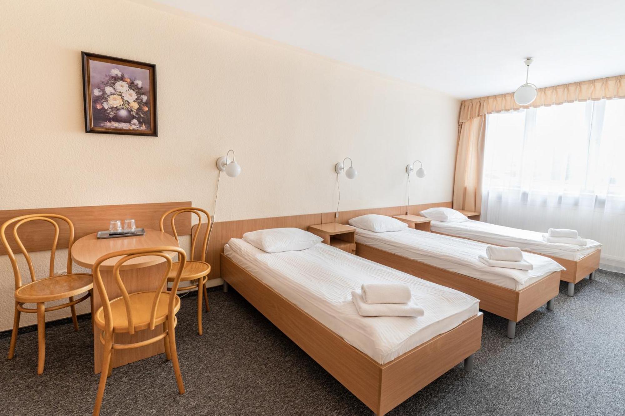 Hotel Alf Краків Екстер'єр фото