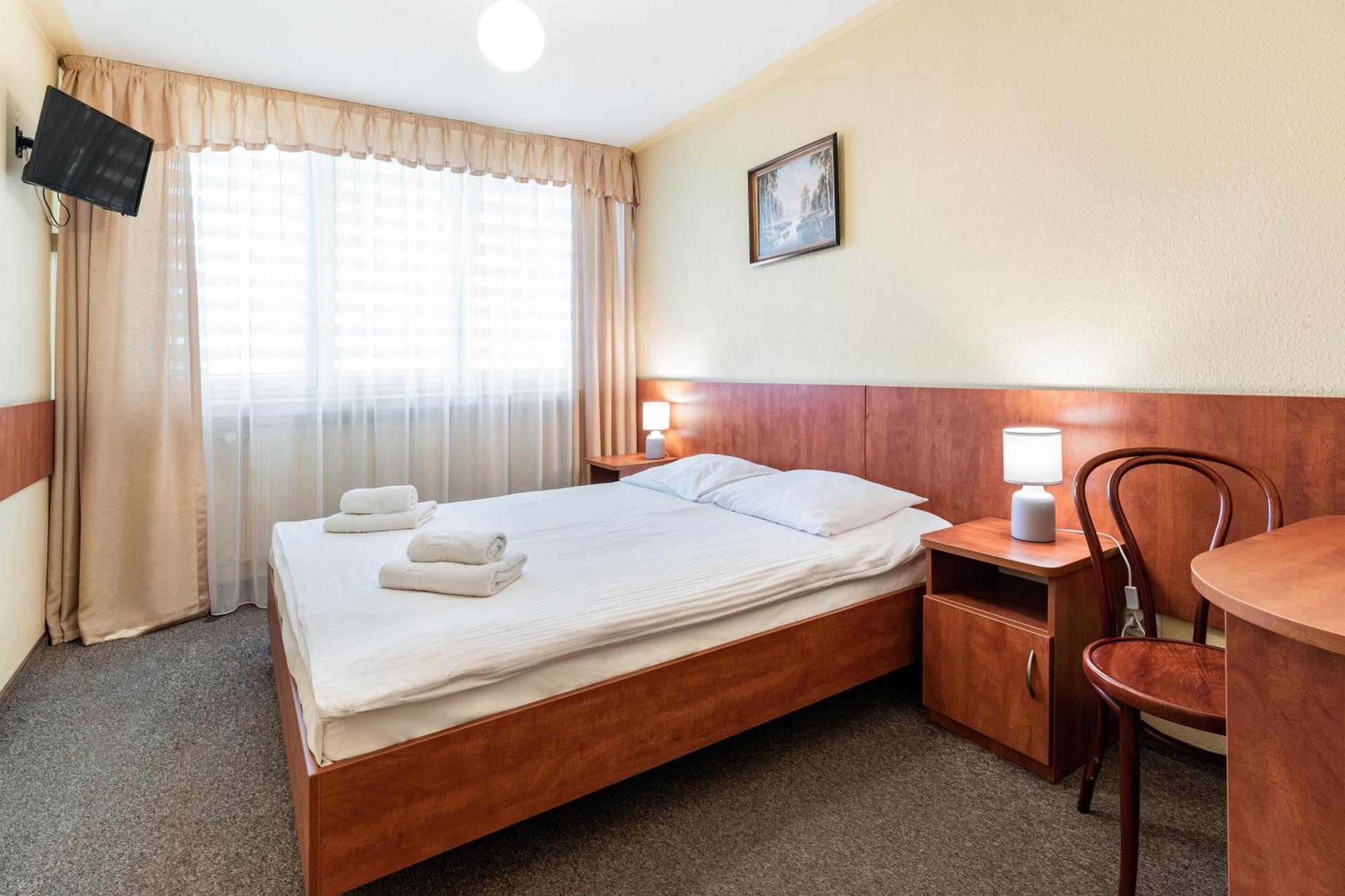 Hotel Alf Краків Екстер'єр фото