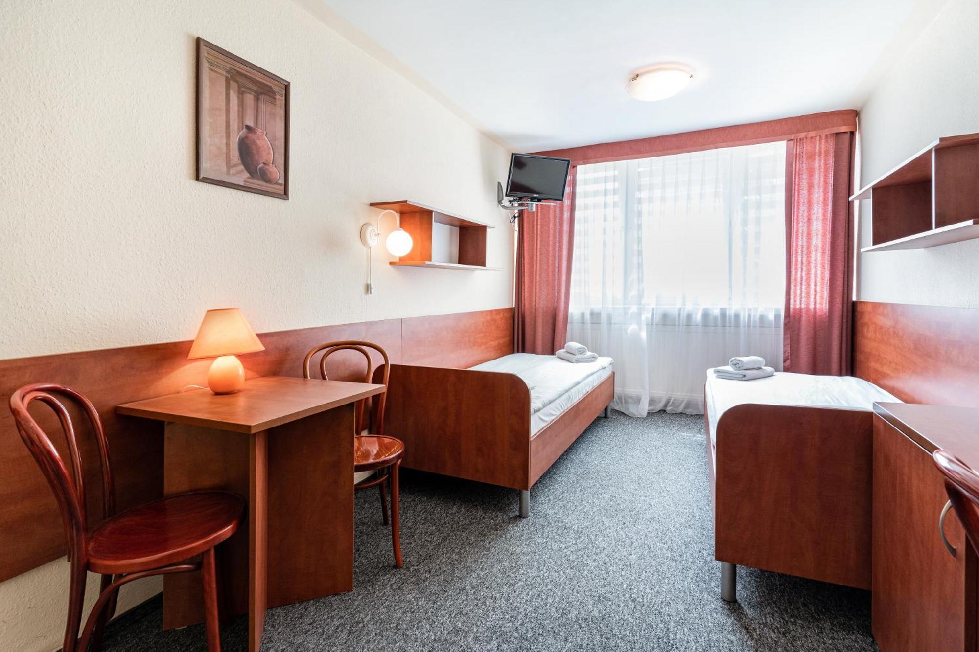 Hotel Alf Краків Екстер'єр фото