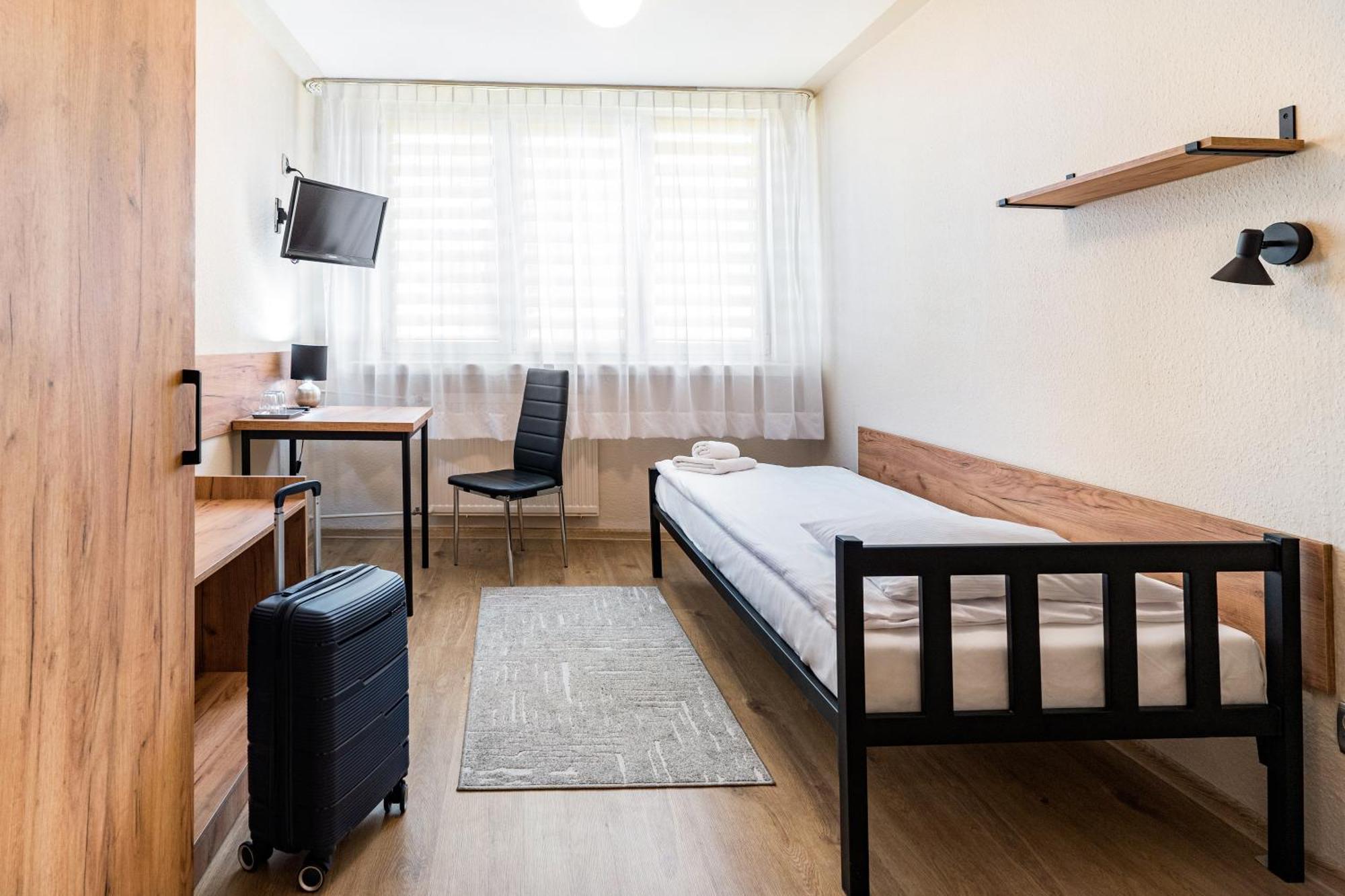 Hotel Alf Краків Екстер'єр фото