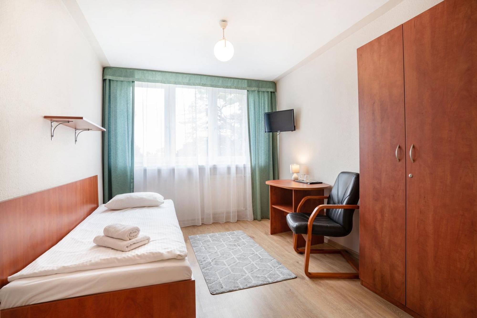 Hotel Alf Краків Екстер'єр фото